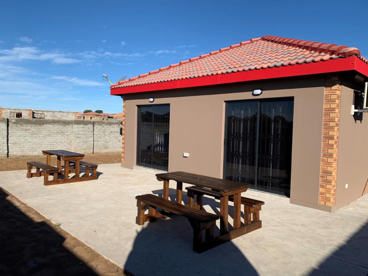 Elephant House, 2 Bedroom House, Next To Pilanesberg And Sun City Mogwase Kültér fotó
